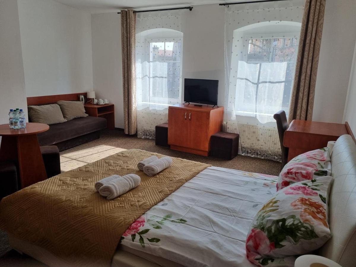 Przy Zelaznym Moscie Bed and Breakfast Kłodzko Esterno foto
